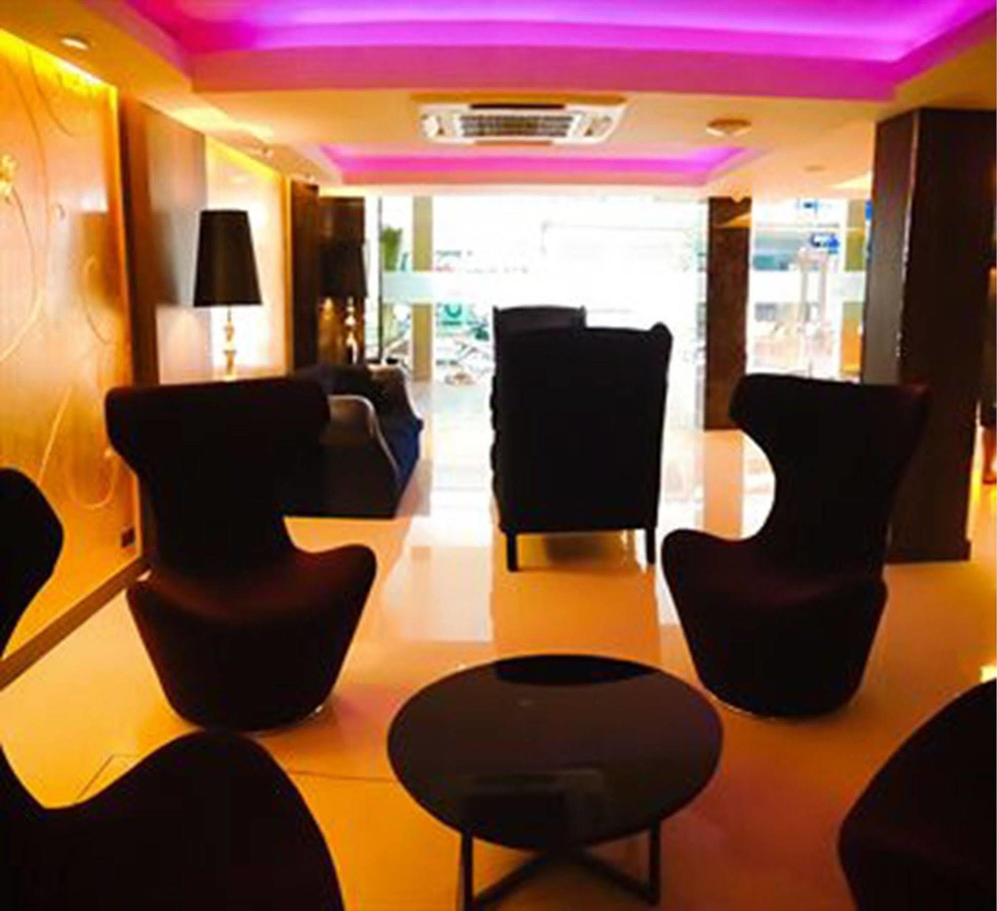 Icheck Inn Nana By Aspira Bangkok Exteriér fotografie